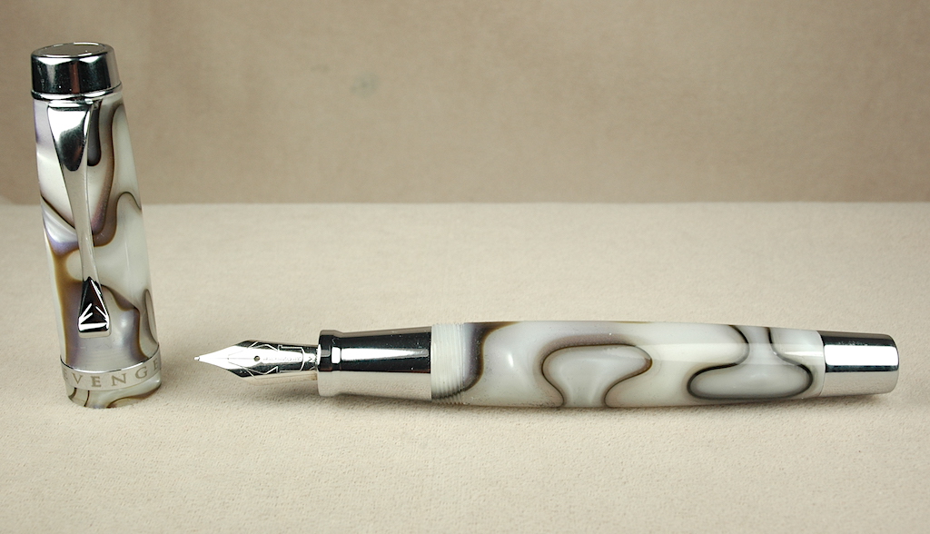 Pre-Owned Pens: 6248: Levenger: Plumpster